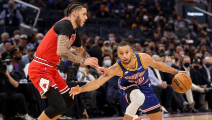  库里三分球里程碑，历史第一人  